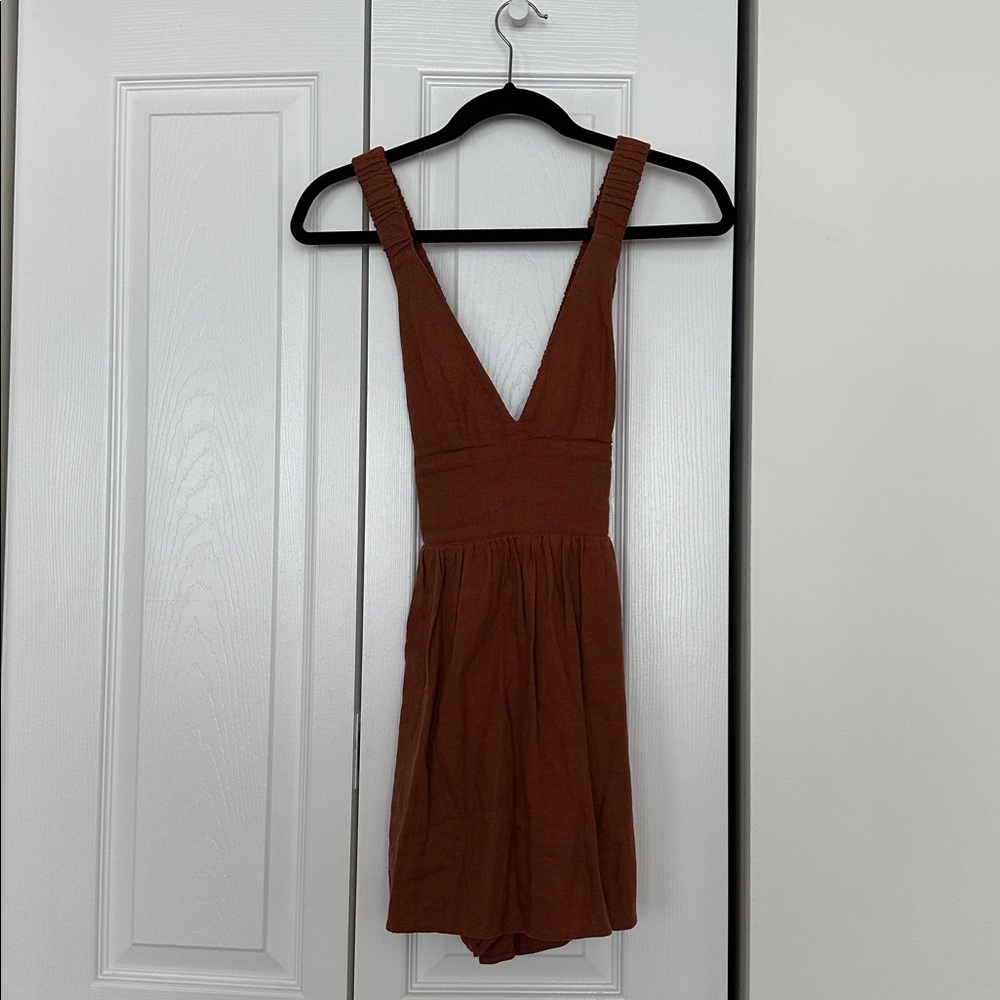 ABERCROMBIE AND FITCH TERRACOTTA LINEN BLEND VNECK SKORT XSP